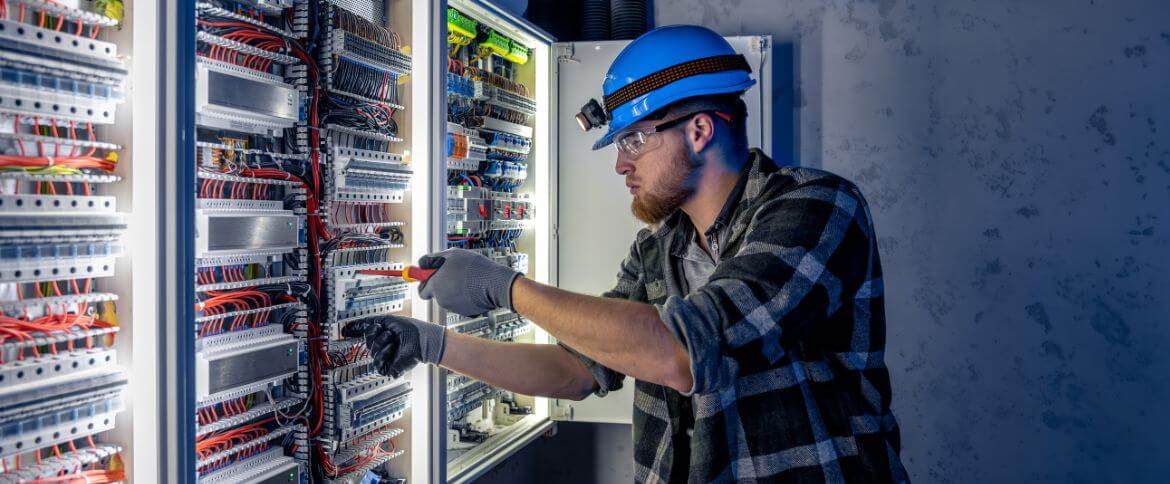 armoire électrique ouverte